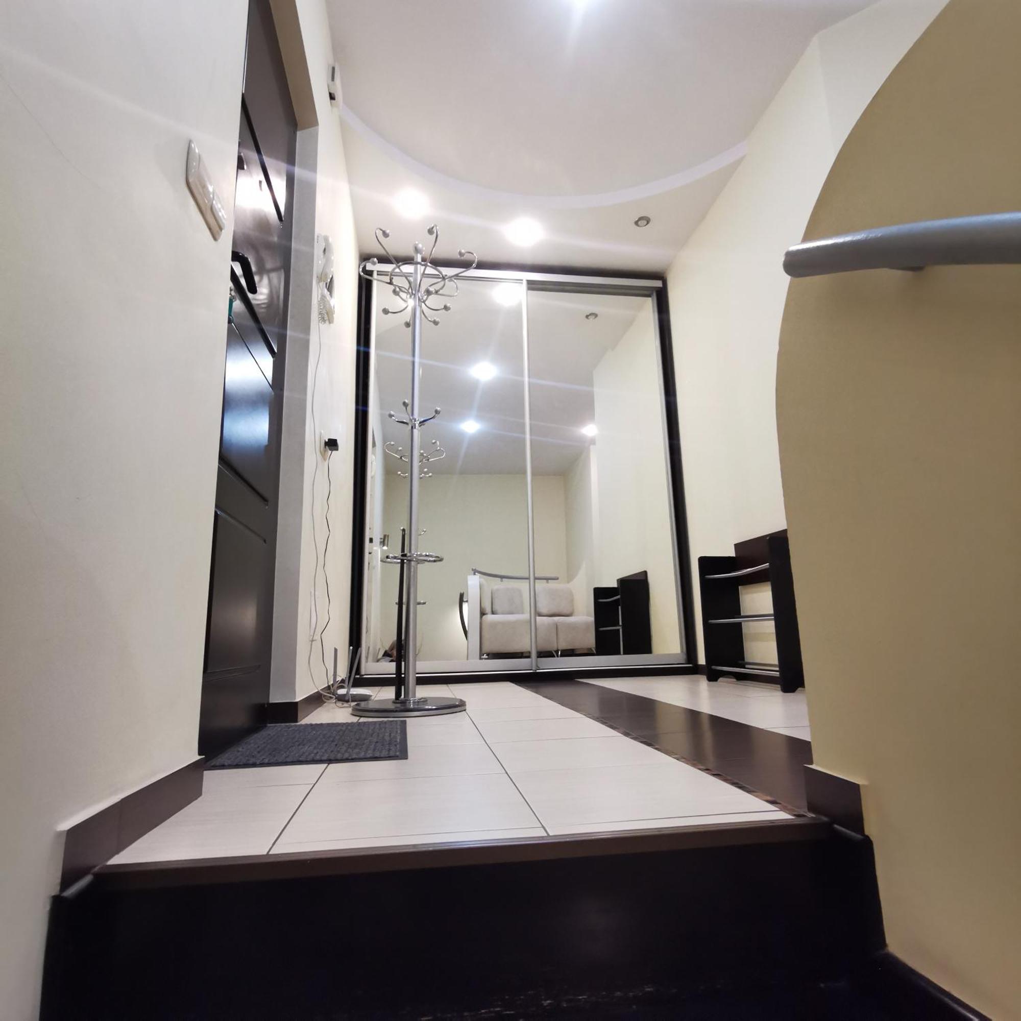 Big Apartment In Rivne Center Εξωτερικό φωτογραφία