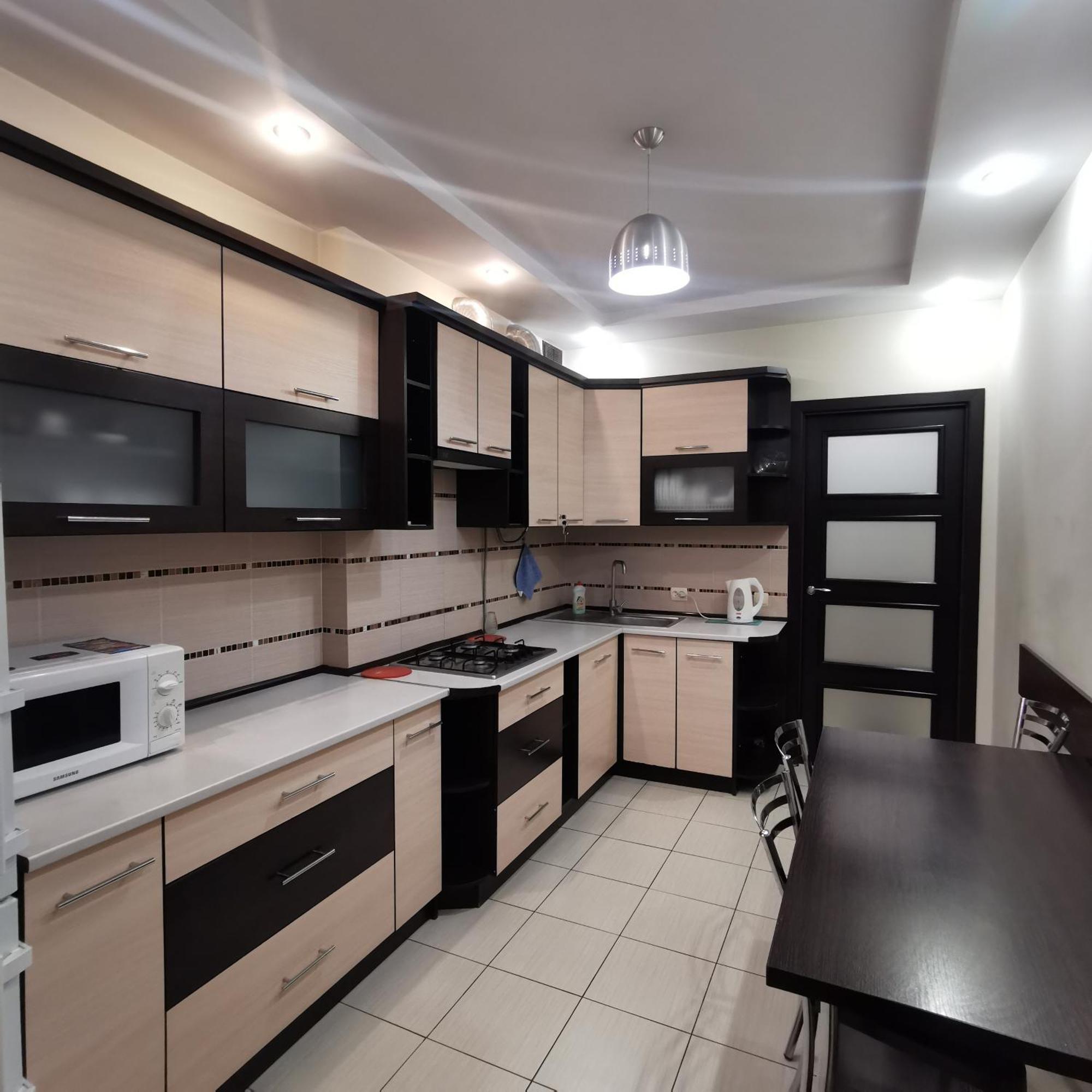 Big Apartment In Rivne Center Εξωτερικό φωτογραφία